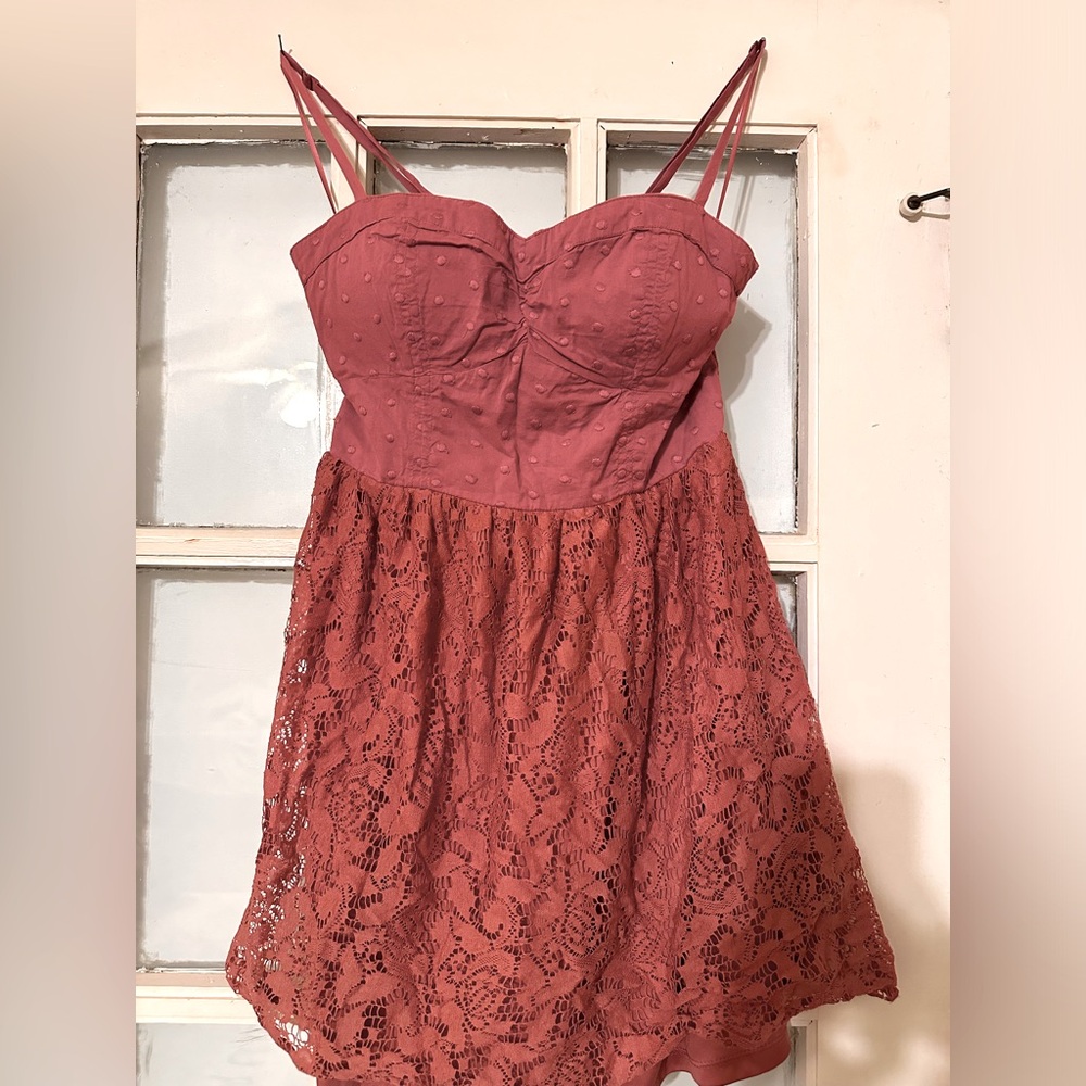 American Eagle stretchy lace dress size M